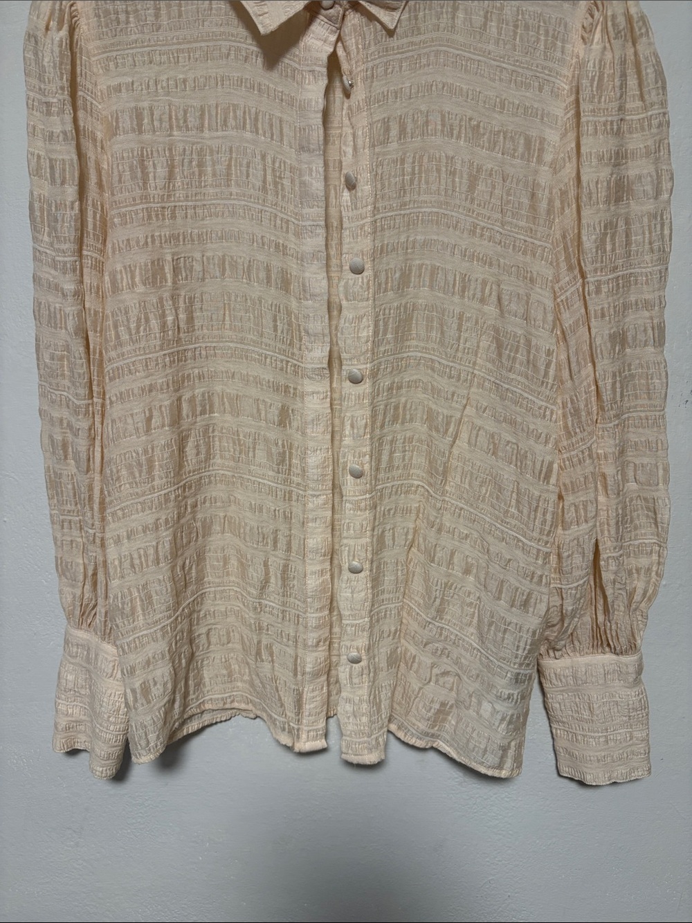 GUESS Cream Textured Button-Up Top - Picture 3 of 11